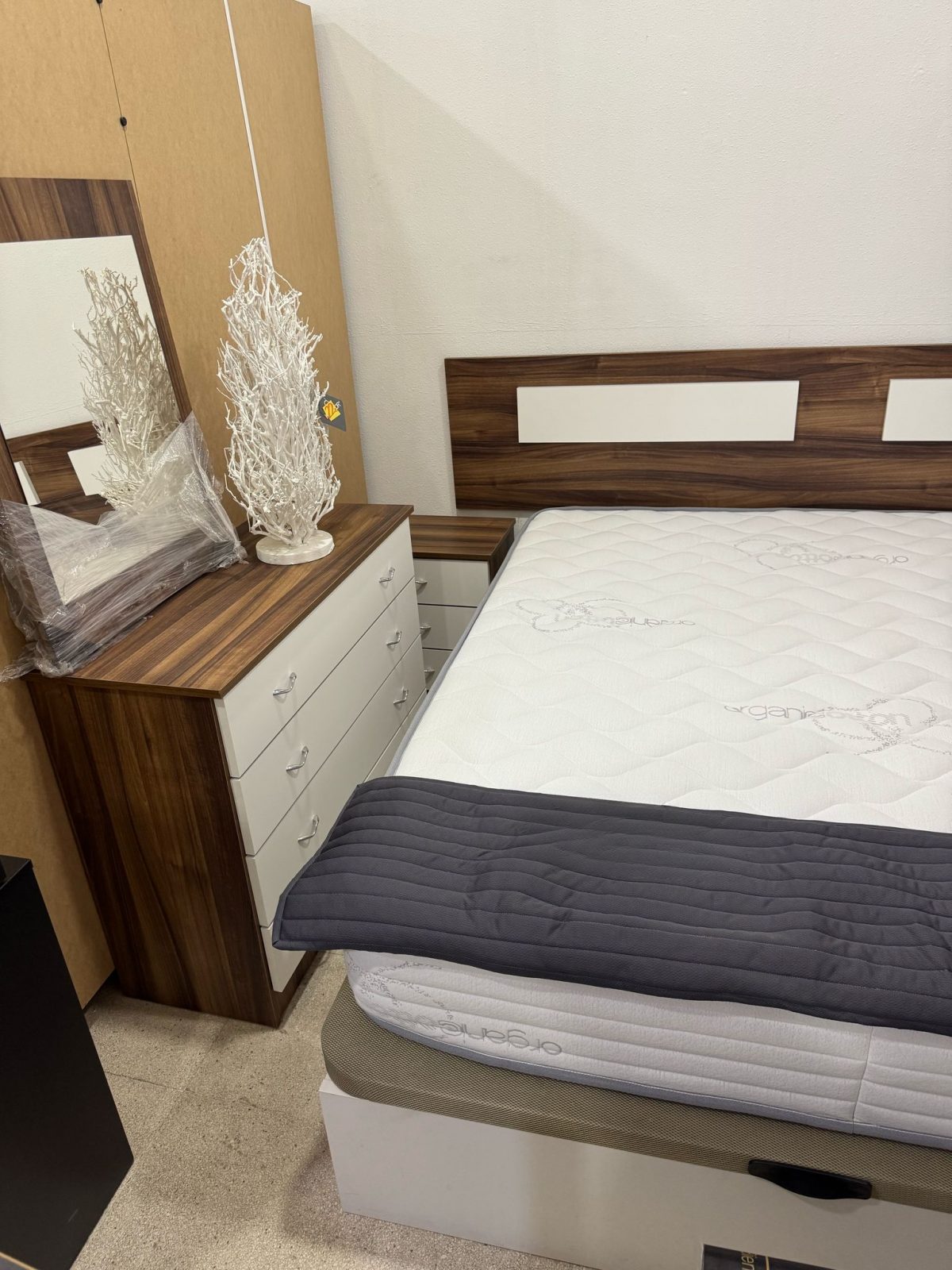 Modelo Dormitorio 02 COMPLETO PRECIO: 999€ - Imagen 1